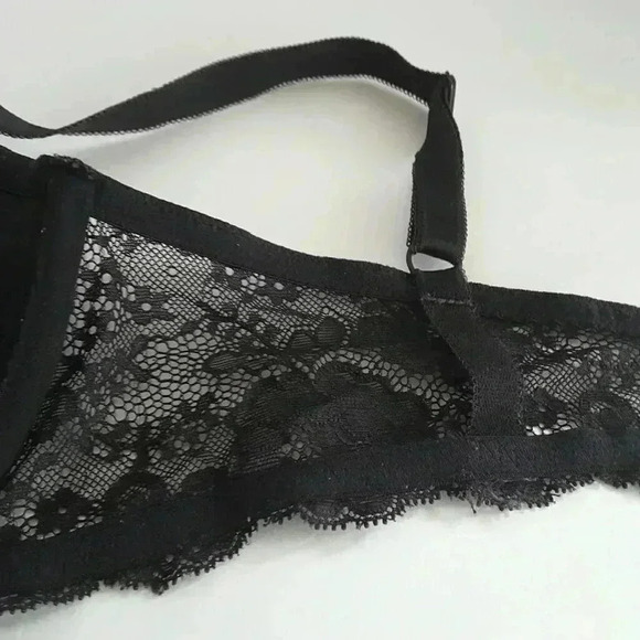 Victoria's Secret Angel's Bra 34DD - Picture 3 of 5